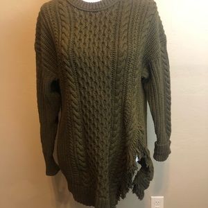 J Crew Chunky Cable Knit Fringe Side Sweater Women’s size Medium Brown Slit
